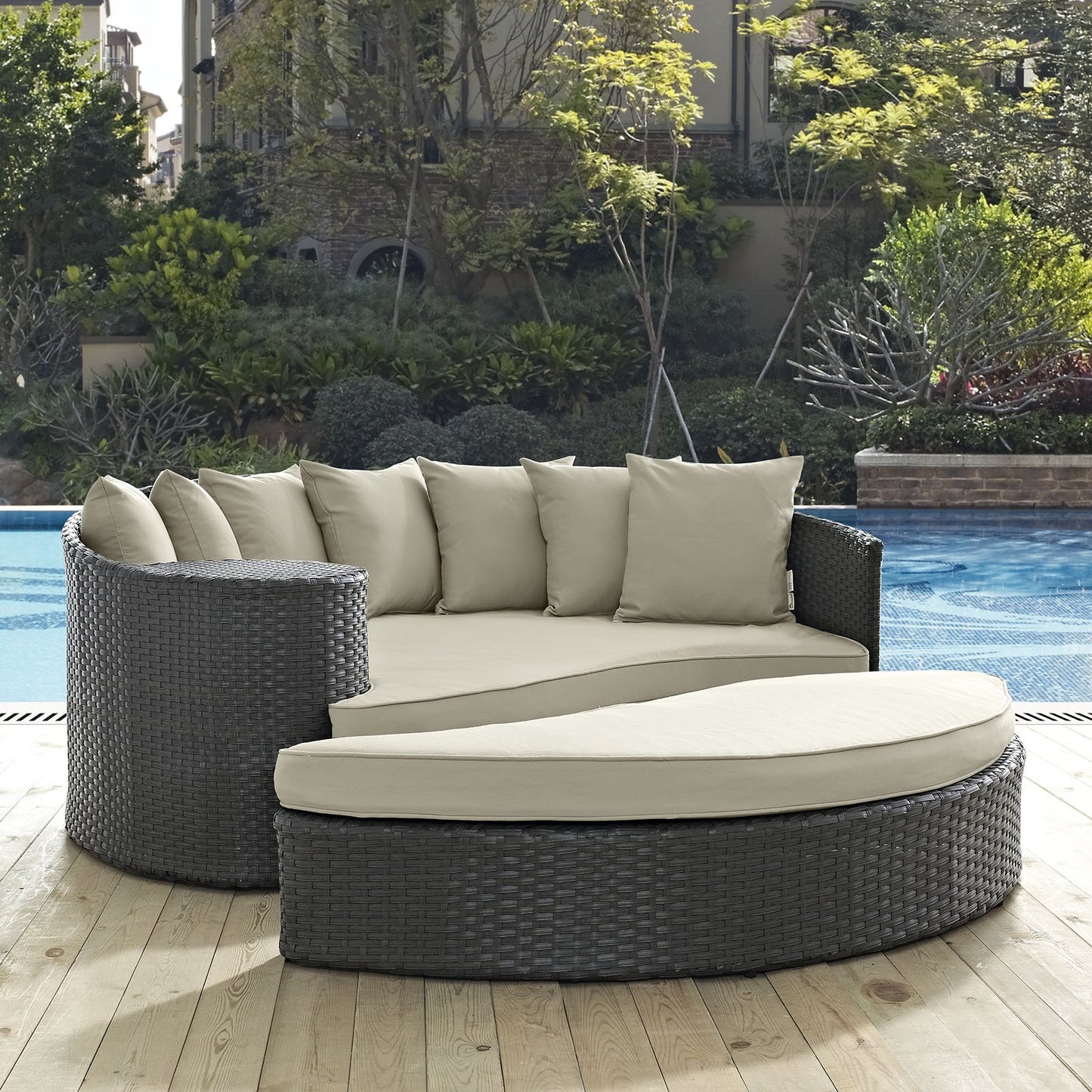 executive chairs | Sojourn Outdoor Patio Furniture Collection | Sectional Sofa Daybed with Sunbrella Cushions | Synthetic Rattan Weave | UV Protection | Aluminum Frame | casafoyer.myshopify.com