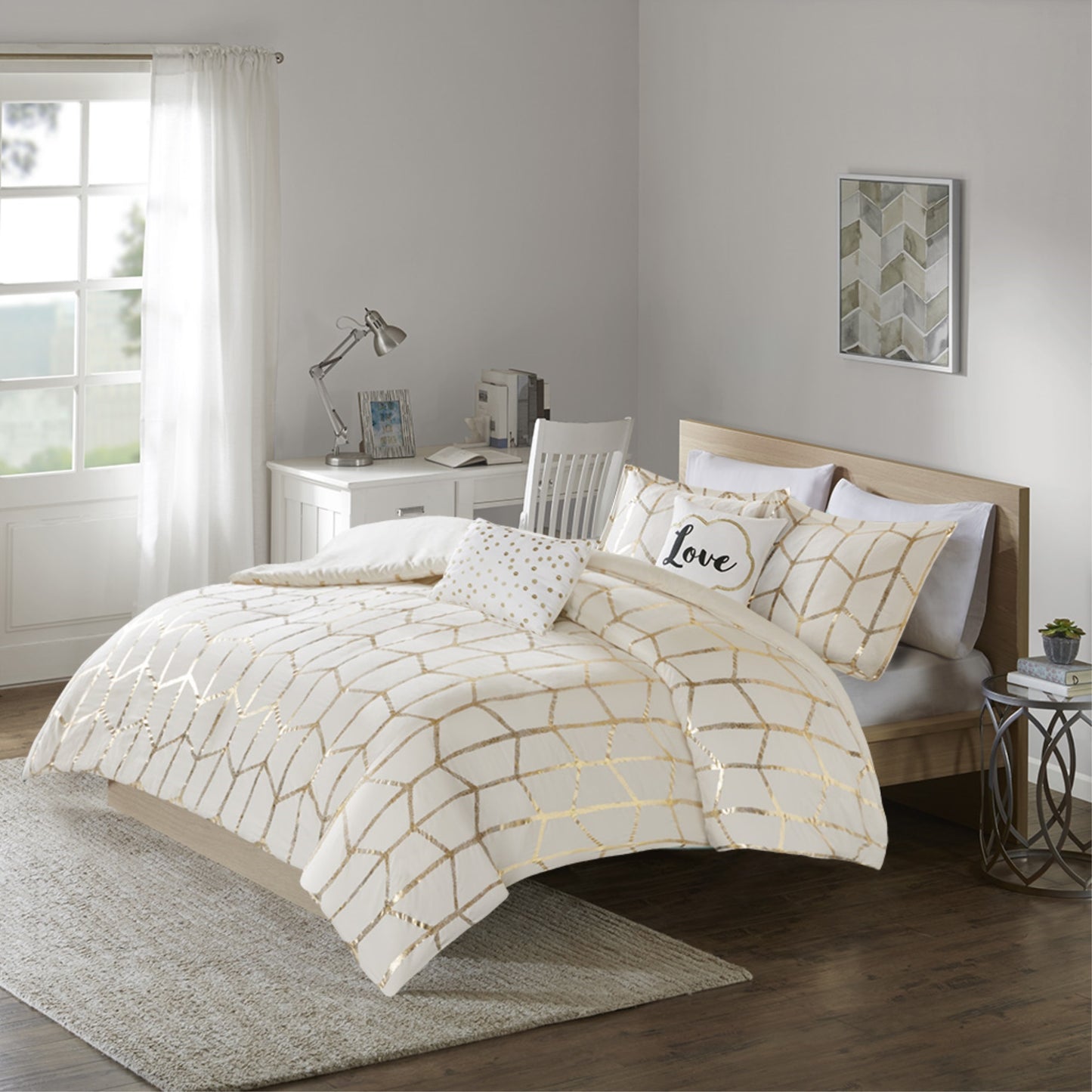 CasaFoyer Metallic Printed Duvet Cover Set - Geometric Pattern in Shimmering Gold - Ivory Backdrop - Coordinating Sham(s) - Decorative Pillows - Antimicrobial Treatment - Button Closures - Corner Ties