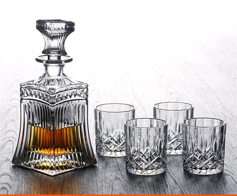 Whiskey Glass | CasaFoyer Lead-free crystal glass whiskey decanter & glass set | casafoyer.myshopify.com