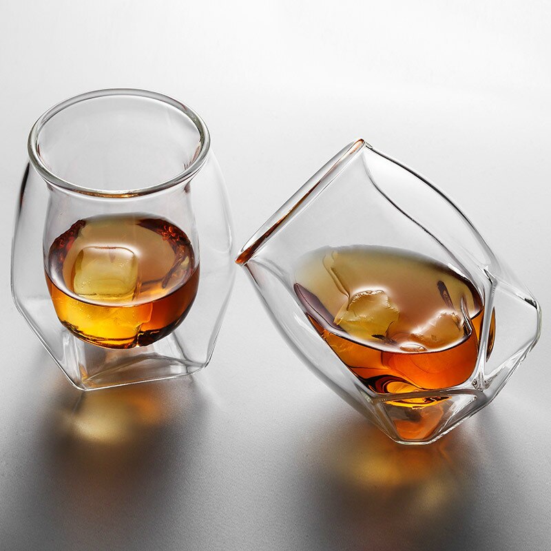 Whiskey glass | CasaFoyer Swirling Whiskey glass | casafoyer.myshopify.com