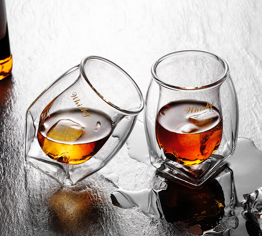 Whiskey glass | CasaFoyer Swirling Whiskey glass | casafoyer.myshopify.com