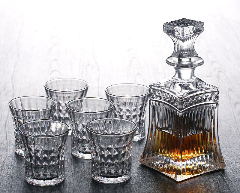 Whiskey Glass | CasaFoyer Lead-free crystal glass whiskey decanter & glass set | casafoyer.myshopify.com