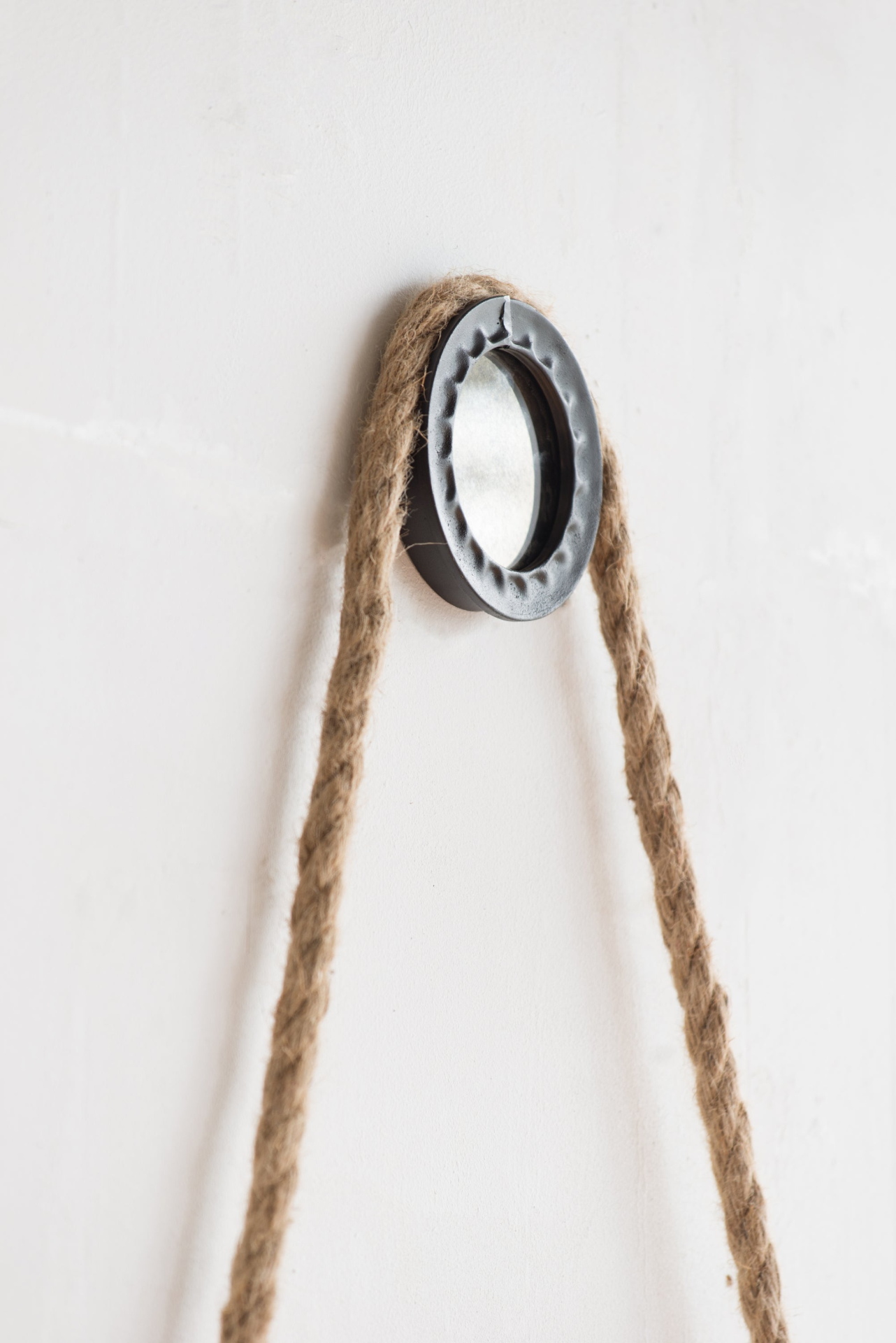 [product_type] | 19.5" in Cleveland Mirror with Rope Strap Contemporary Design Circle Mirror with Grey Round Metal Frame for Wall Decor Bathroom | casafoyer.myshopify.com