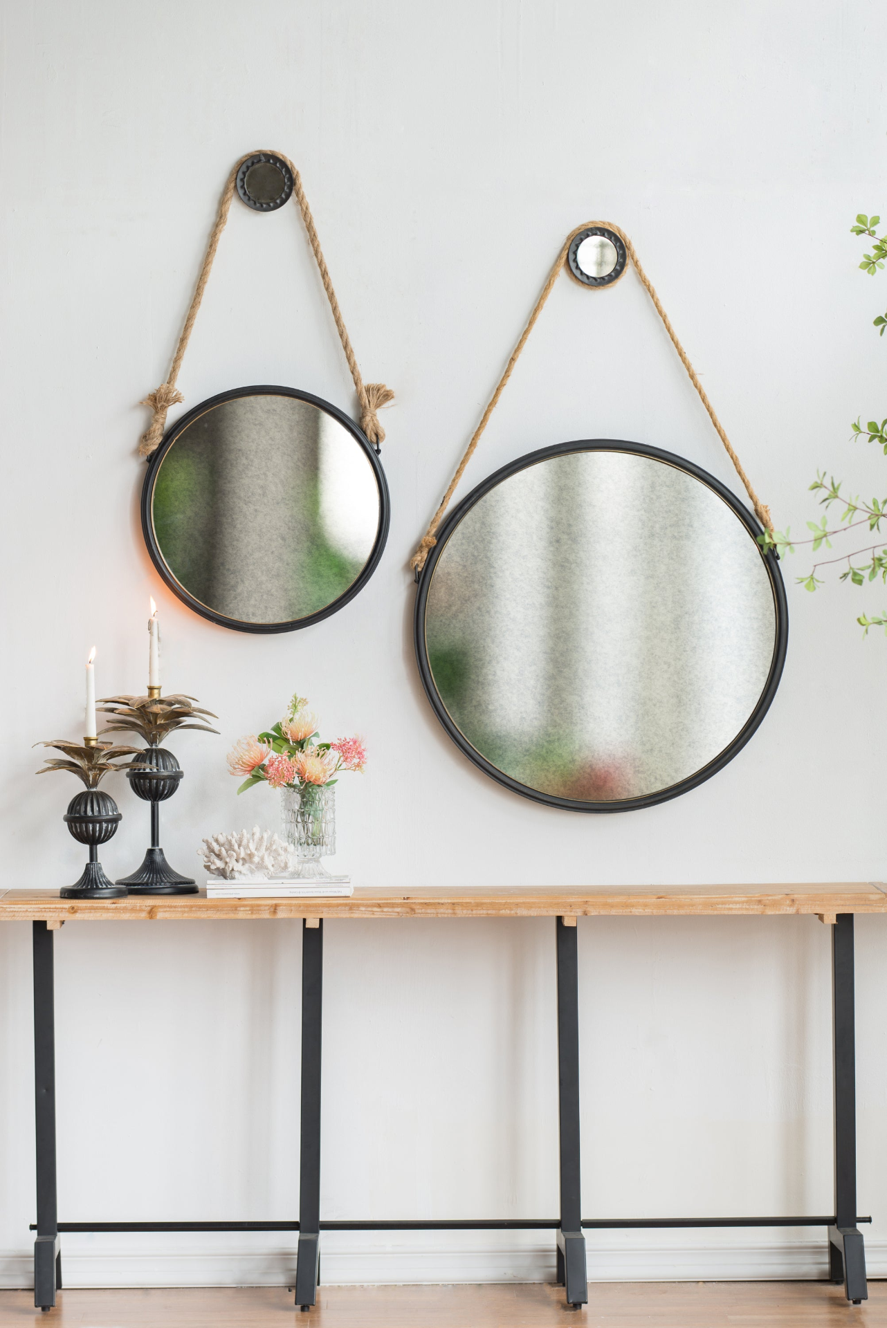 [product_type] | 19.5" in Cleveland Mirror with Rope Strap Contemporary Design Circle Mirror with Grey Round Metal Frame for Wall Decor Bathroom | casafoyer.myshopify.com