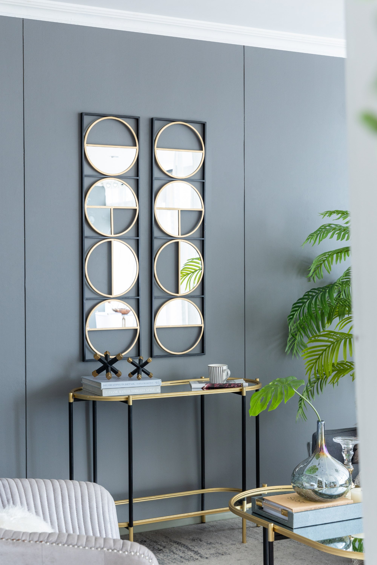 Wall mirror | Eclectic Styling Metal Beaded Black Wall Mirror with Contemporary Design for Bedroom,Liveroom & Entryway | casafoyer.myshopify.com