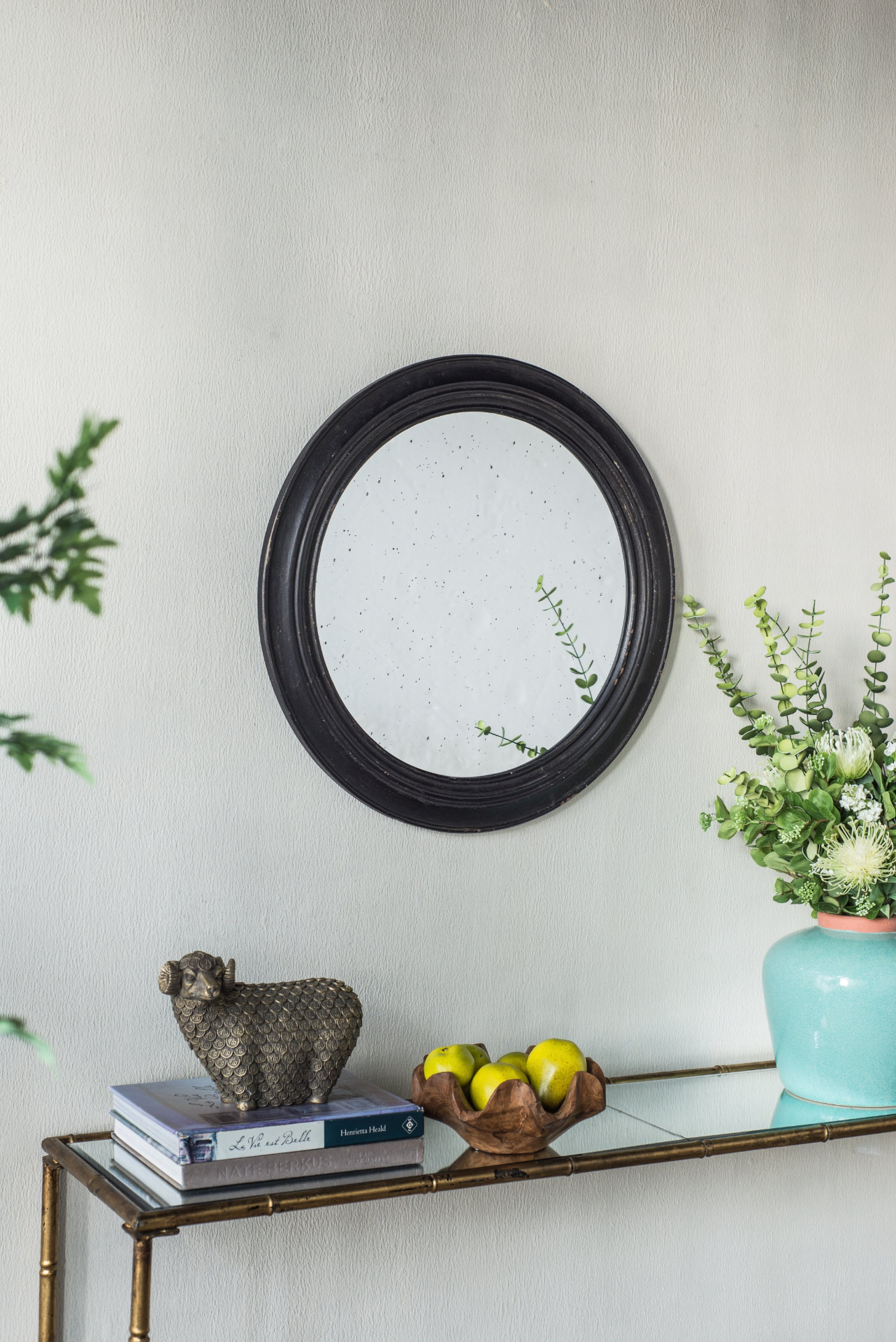 Wall mirror | Circle Wall Mirror with Wooden Black Frame, Antique Classic Accent Mirror, for Living Room, Foyer, Bathroom, Office | casafoyer.myshopify.com