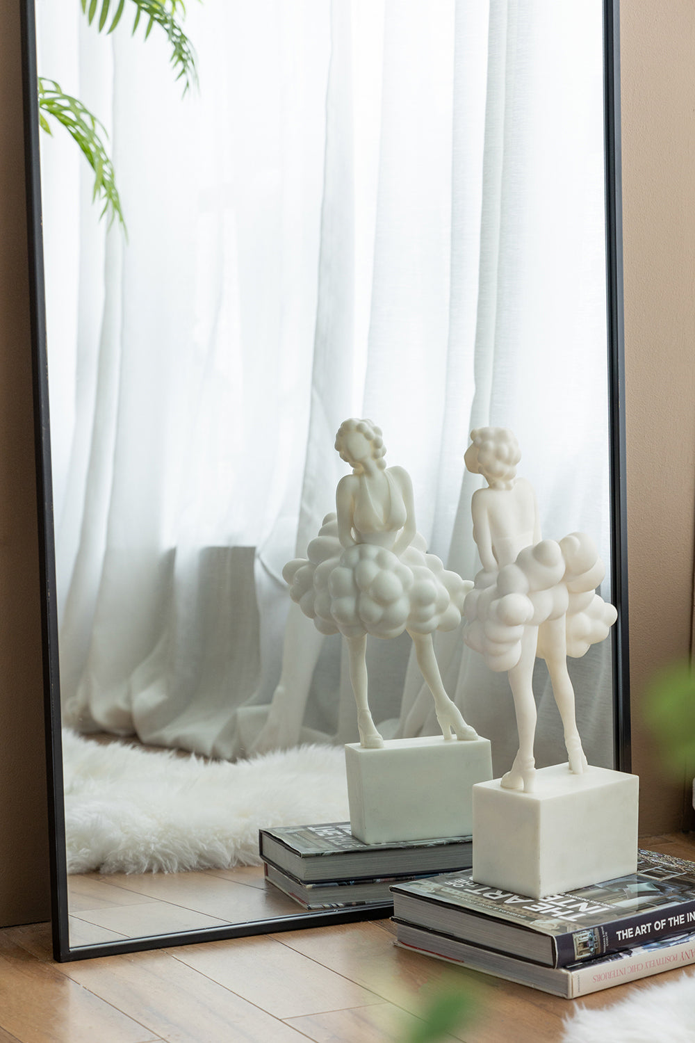 Wall mirror | Celine Black Arch Body Mirror | casafoyer.myshopify.com