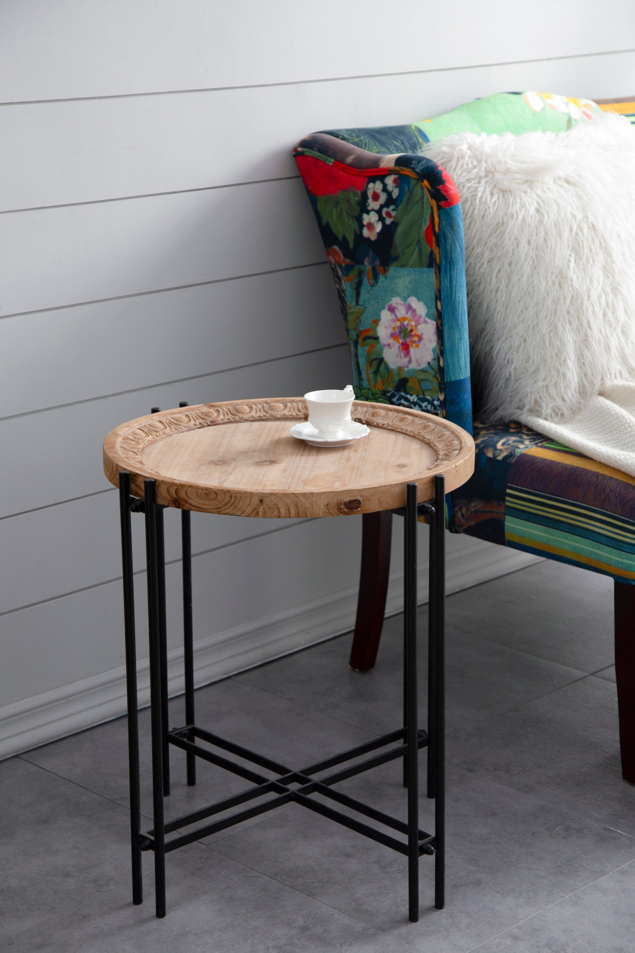 Table Decor | Round Side Table With Wood Top, End Table for Living Room Bedroom | casafoyer.myshopify.com