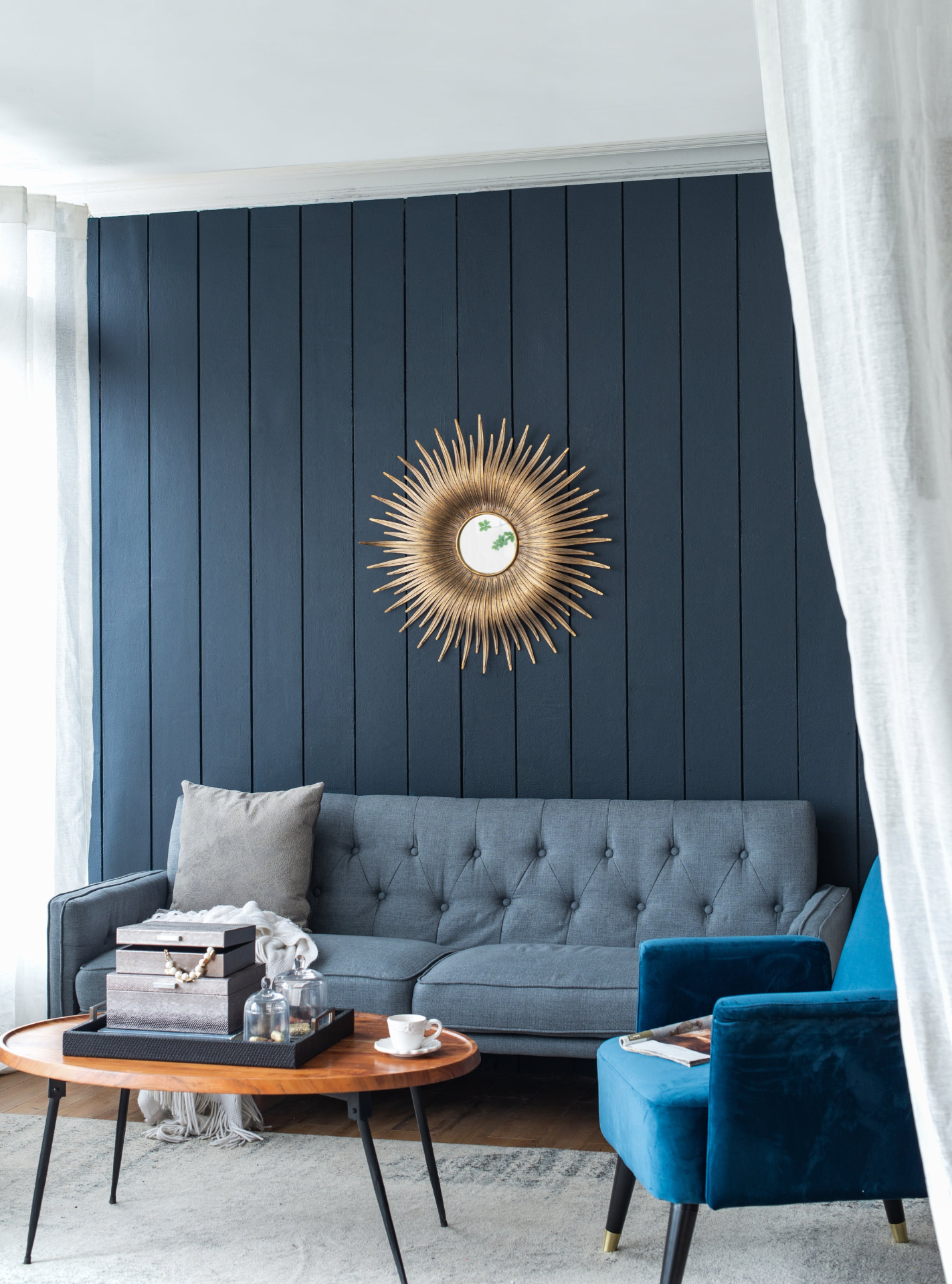 [product_type] | 28.3" Retro Design Gold Sunburst Metal Wall Mirror - Decorative Mirror for Bedroom, Dressing Room, Hallway or Living Space | casafoyer.myshopify.com