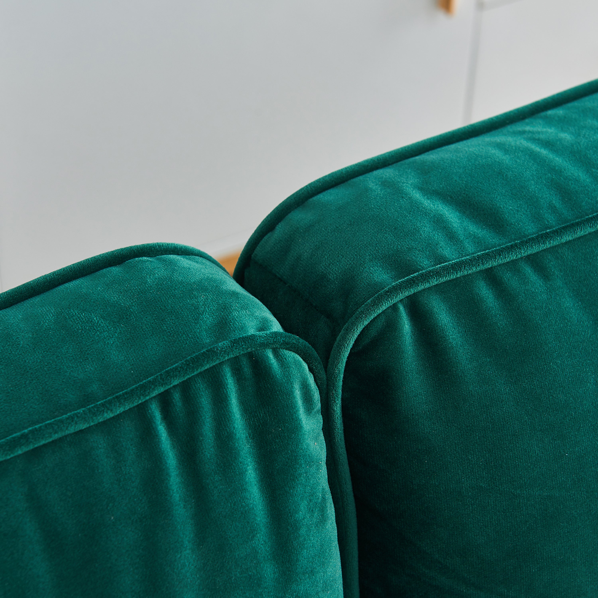 [product_type] | 70'' Modern Button Tufted Sofa with 2 Throw Pillows for Living Room - Emerald | casafoyer.myshopify.com