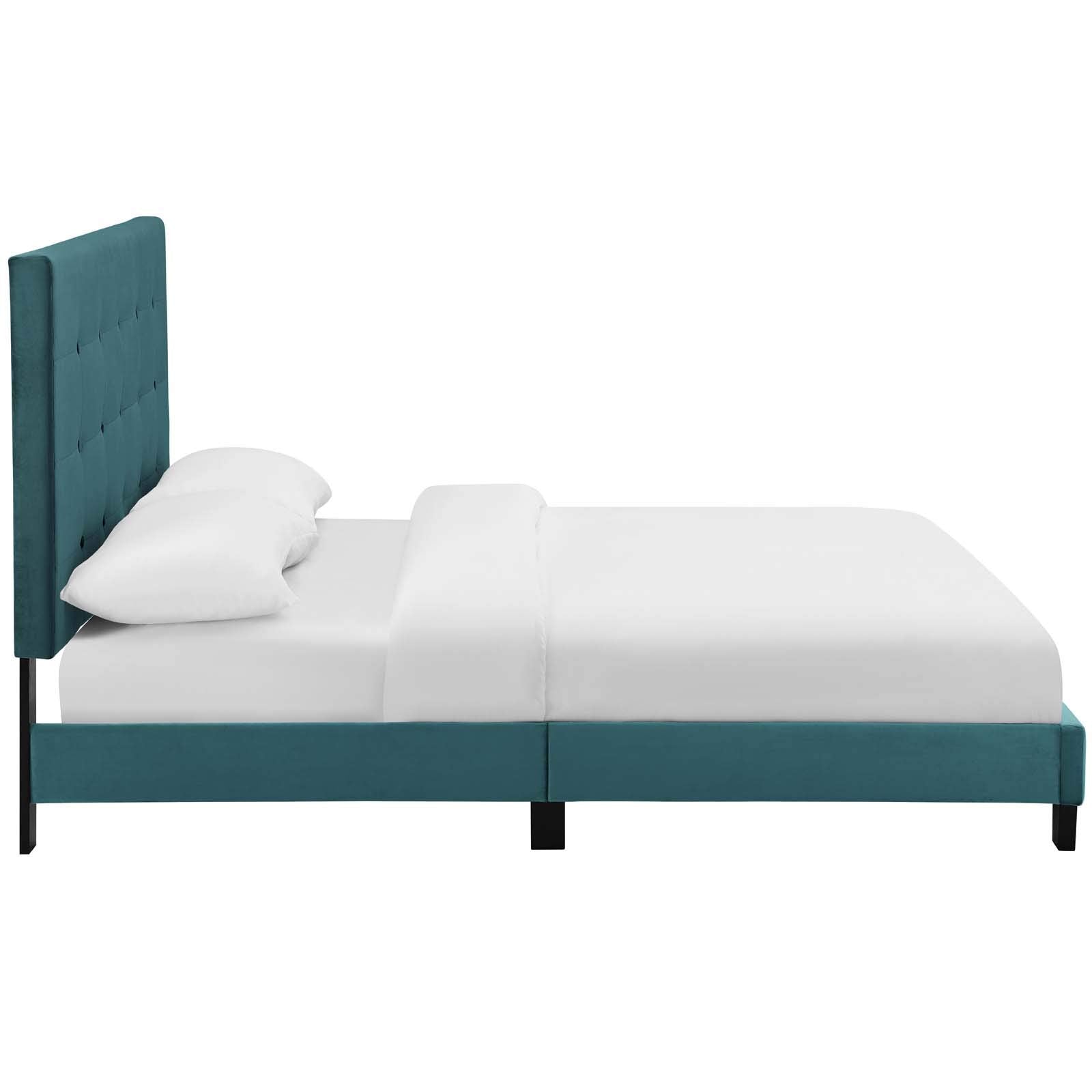 Bed | CasaFoyer Melanie Queen Platform Bed | Chic Elegance | Stain-Resistant Velvet | Durable Wood Frame | No Box Spring | Kid's/Guest Room | 800 lbs Capacity | casafoyer.myshopify.com