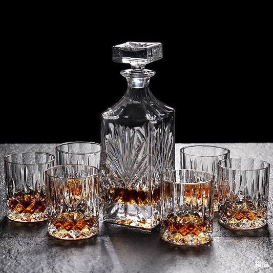 Whiskey glass | CasaFoyer Crystal Glass Whiskey decanter & 6 Pc Glass Set | casafoyer.myshopify.com