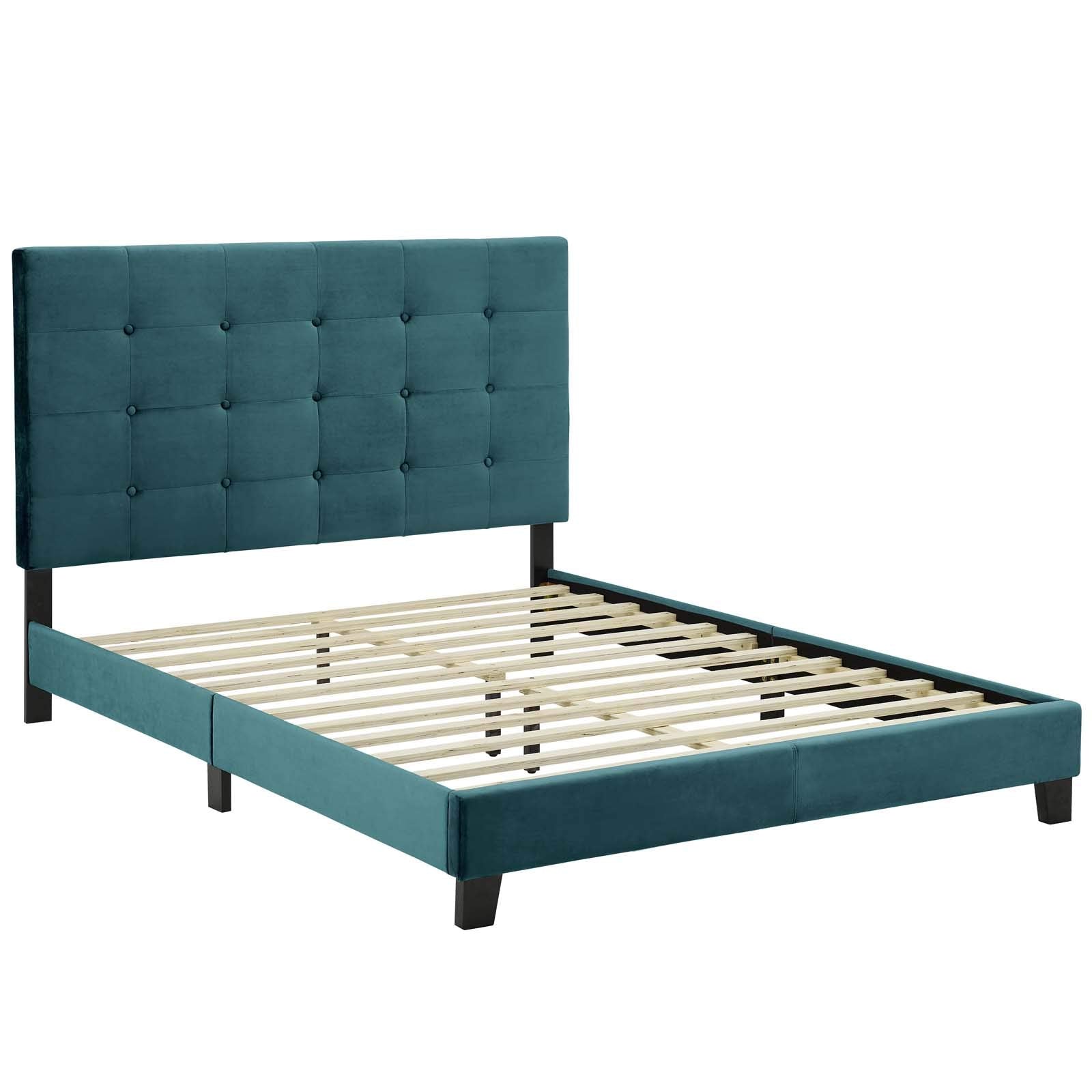 Bed | CasaFoyer Melanie Queen Platform Bed | Chic Elegance | Stain-Resistant Velvet | Durable Wood Frame | No Box Spring | Kid's/Guest Room | 800 lbs Capacity | casafoyer.myshopify.com