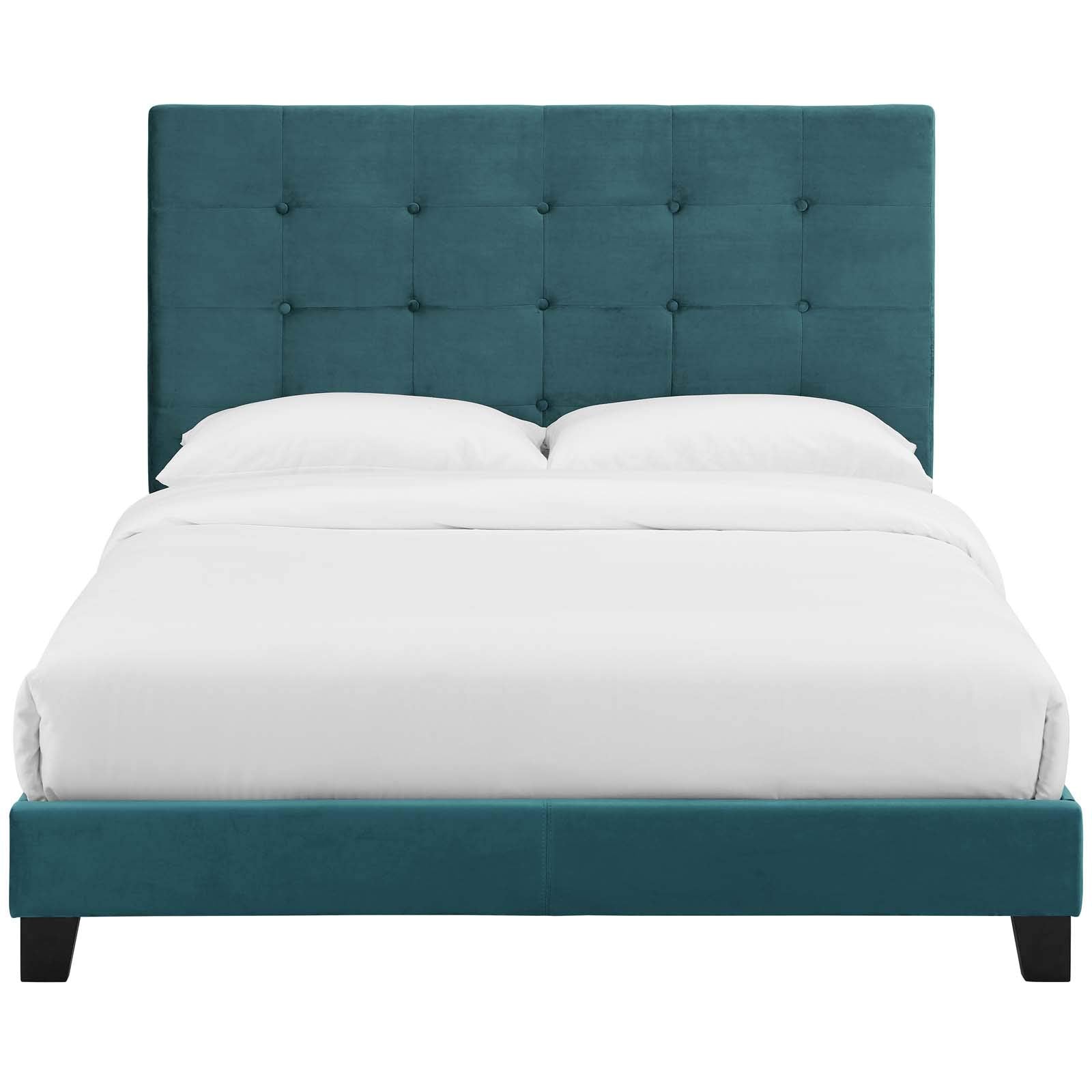 Bed | CasaFoyer Melanie King Platform Bed | Chic Elegance & Contemporary Style | Stain-Resistant Velvet | Sturdy Wood Frame | No Box Spring | Non-Marking Foot Caps | 800 lbs Capacity | casafoyer.myshopify.com