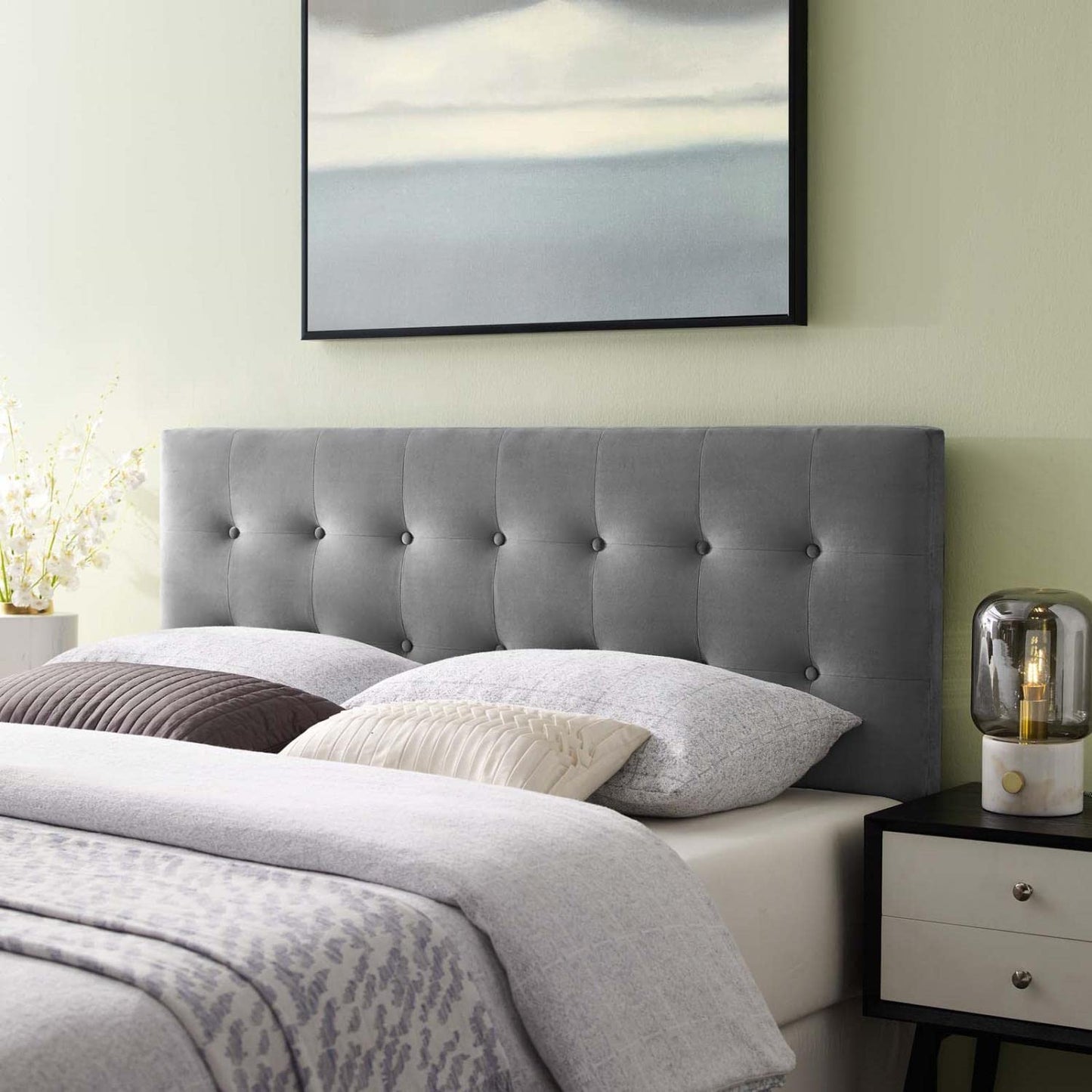 Bed | CasaFoyer Emily Performance Velvet Biscuit Tufted King Headboard | Timeless Charm | Modern Sophistication | Vintage Glamour | Stain-Resistant Velvet Upholstery | Adjustable Mounting Positions | Gray | casafoyer.myshopify.com