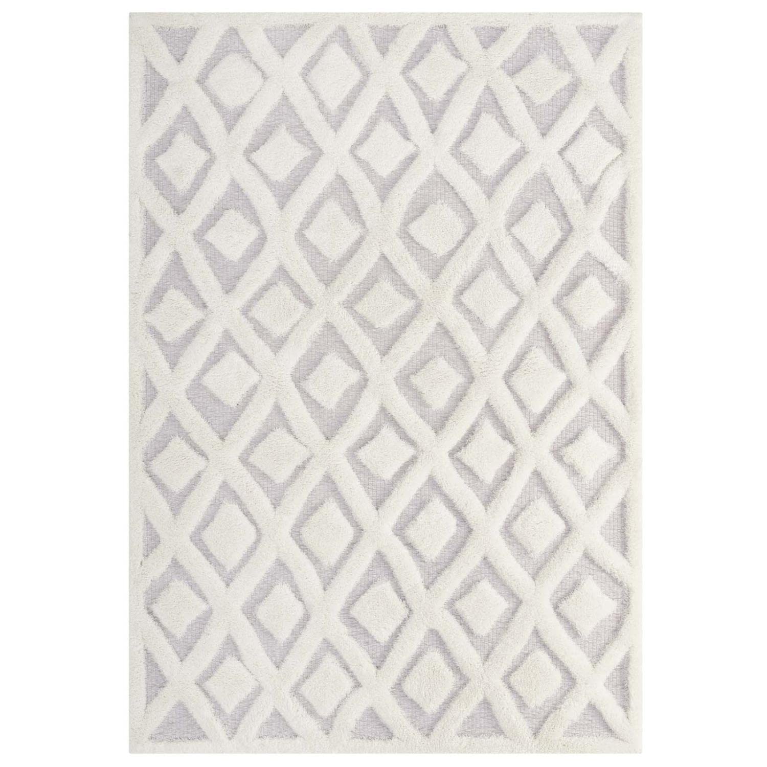 Carpet & Rugs | CasaFoyer Morsel Abstract Diamond Lattice Area Rug | Modern Design | Luxurious Polyester & Chenille Shag | Sturdy Jute Backing | 5x8 Ivory/Light Gray | casafoyer.myshopify.com