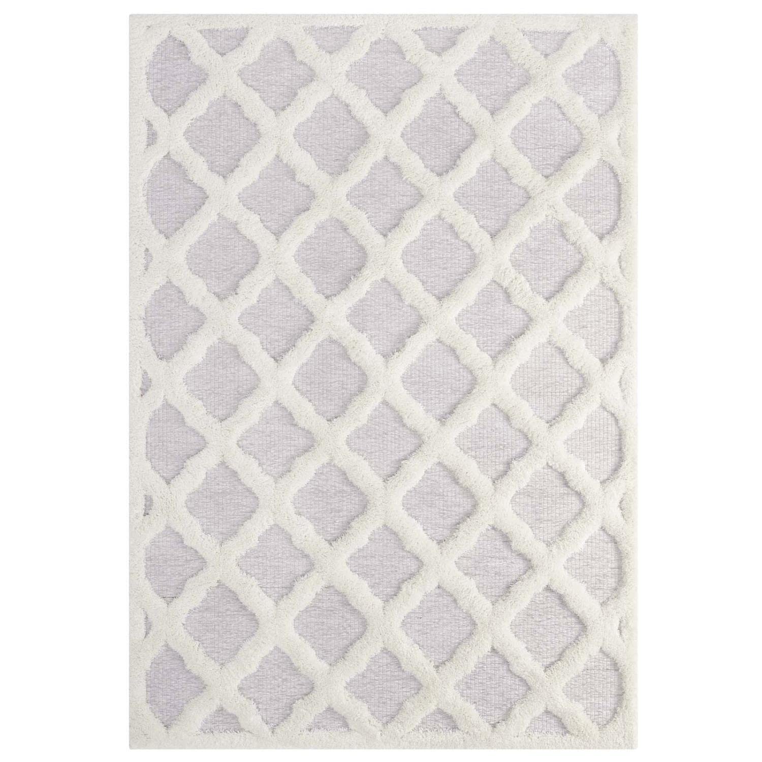 area rugs | CasaFoyer Regale Abstract Moroccan Trellis 5x8 Shag Area Rug | Elegant Ivory & Light Gray | Luxurious Polyester & Chenille Blend | Durable & Family-Friendly | Lively Lattice Motif | Soft & Inviting | Easy to Maintain | casafoyer.myshopify.com