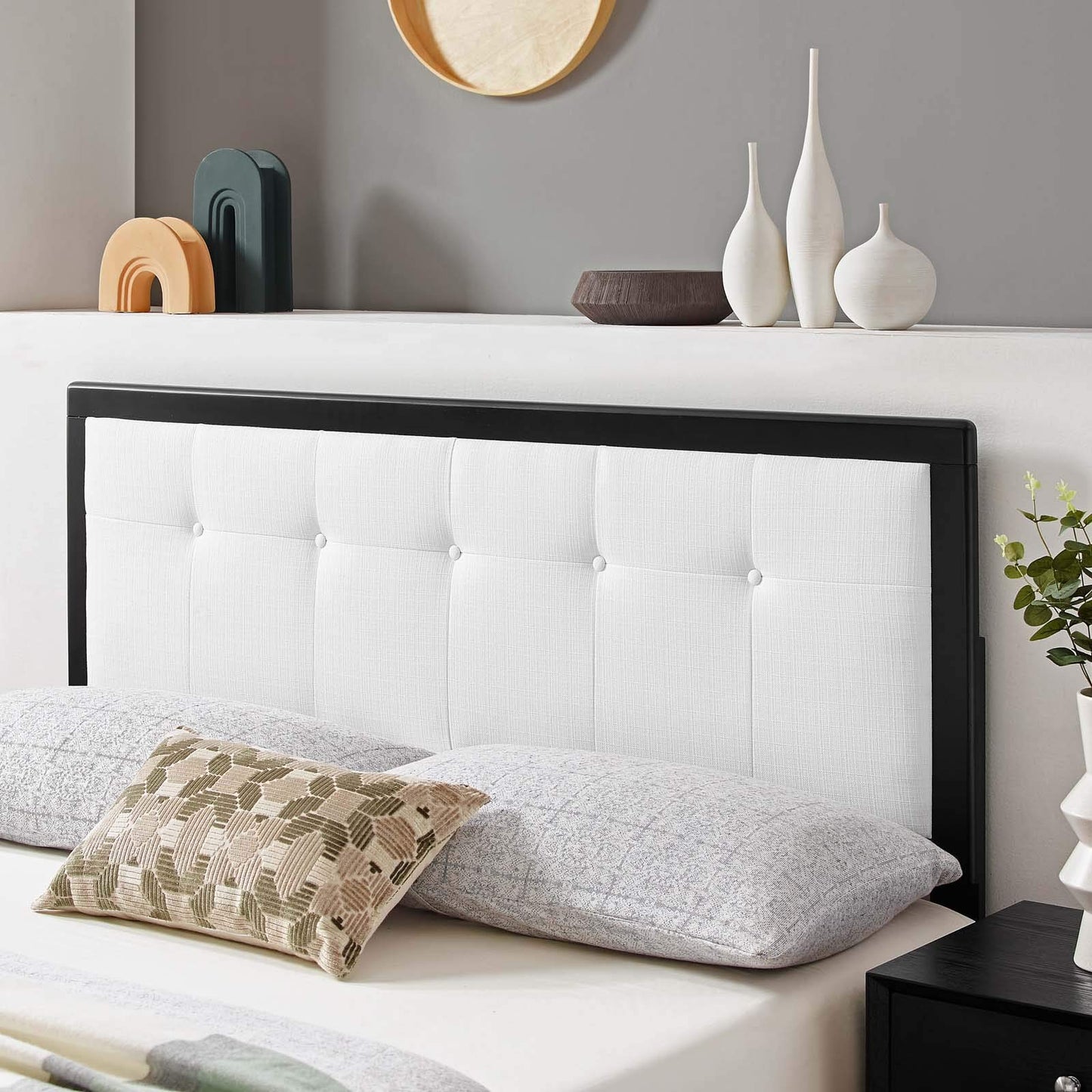 Bed | CasaFoyer Draper Tufted Wood Full Headboard | Sleek & Timeless Design | Mid-Century Inspired | Button Tufted Pattern | Versatile & Complements Any Decor | Durable Construction | Customizable | Assembly Required | casafoyer.myshopify.com