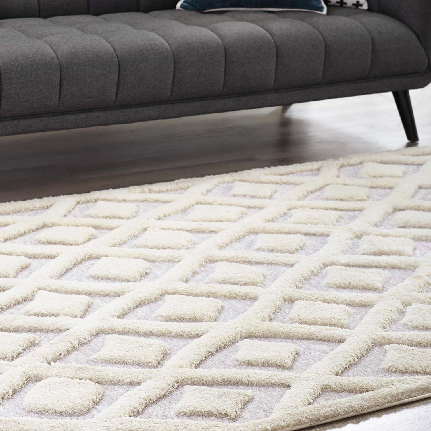 Carpet & Rugs | CasaFoyer Morsel Abstract Diamond Lattice Area Rug | Modern Design | Luxurious Polyester & Chenille Shag | Sturdy Jute Backing | 5x8 Ivory/Light Gray | casafoyer.myshopify.com