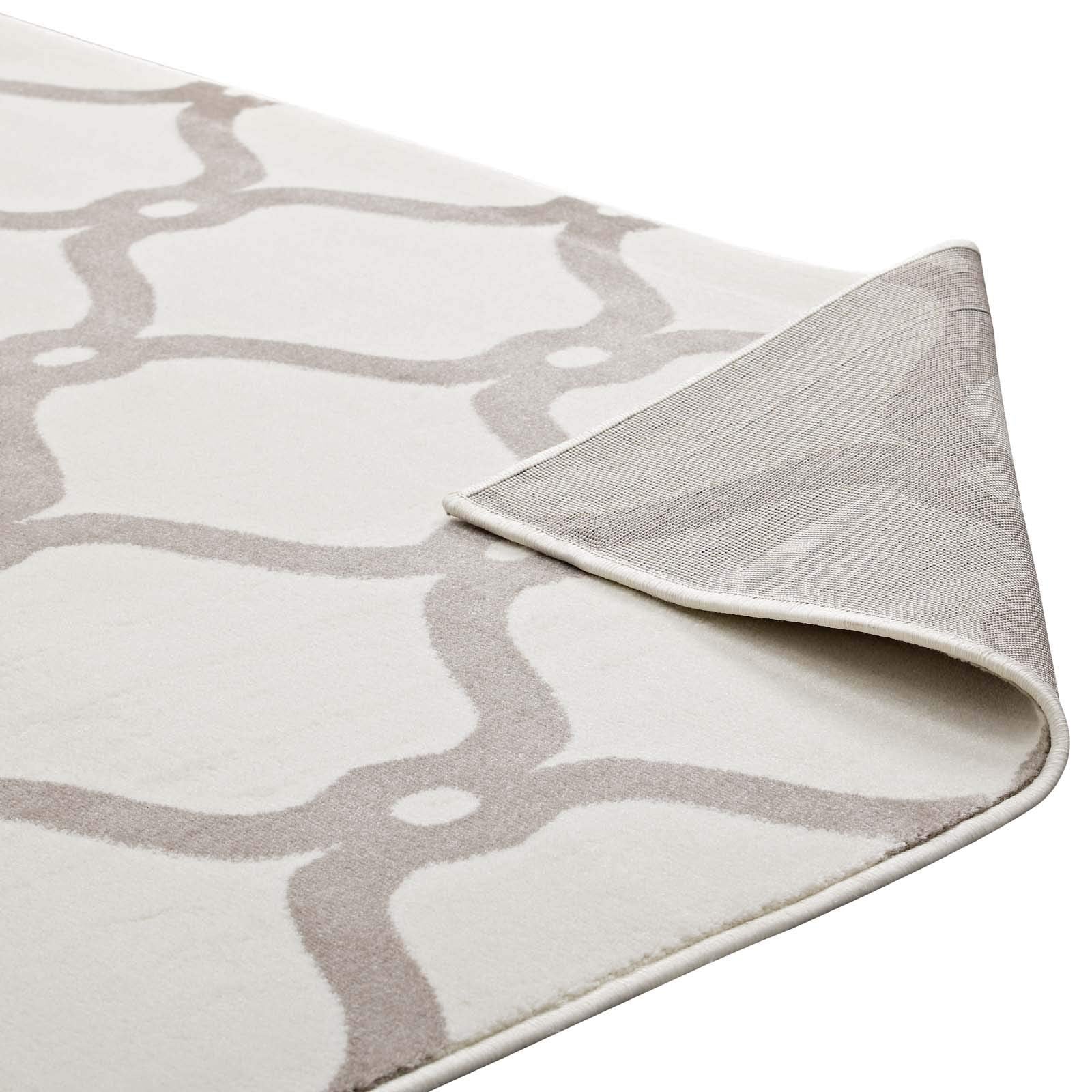 area rugs | CasaFoyer Beltara Chain Link Transitional Trellis Area Rug | Durable, Stain Resistant, Easy to Clean | 8x10 Beige/Ivory | casafoyer.myshopify.com