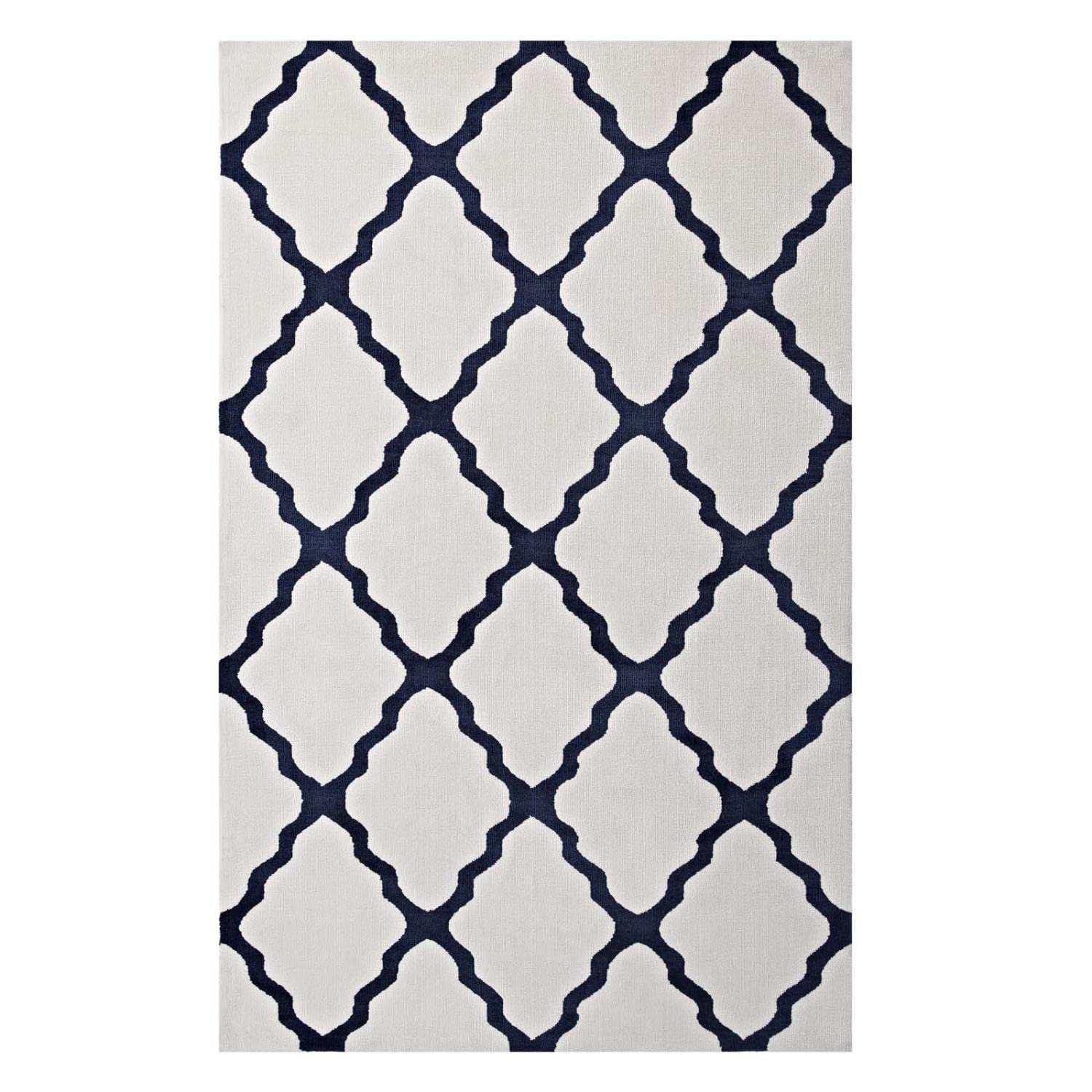 area rugs | CasaFoyer Marja Moroccan Trellis Area Rug | Soft, Elegant Lattice Design | Stain Resistant, Easy to Maintain | 5x8 Size | Ivory & Navy | casafoyer.myshopify.com