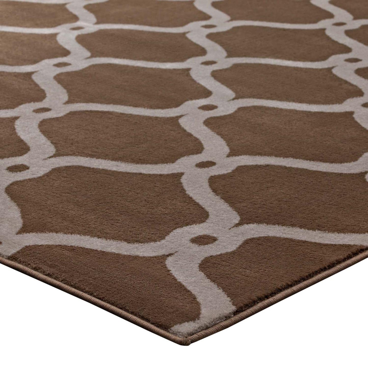 area rugs | CasaFoyer Beltara Chain Link Transitional Trellis Area Rug | Durable | Stain-Resistant | Easy to Maintain | 5x8 Dark Tan/Beige | casafoyer.myshopify.com