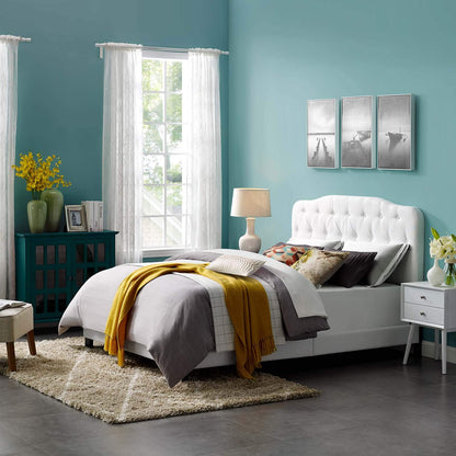 Bed | CasaFoyer Amelia Full Bed | Luxurious Upholstered Fabric | Button-Tufted Headboard | Solid Wood Construction | Non-Marking Wood Legs | Box Spring Required | 800 lbs Weight Capacity | White | casafoyer.myshopify.com