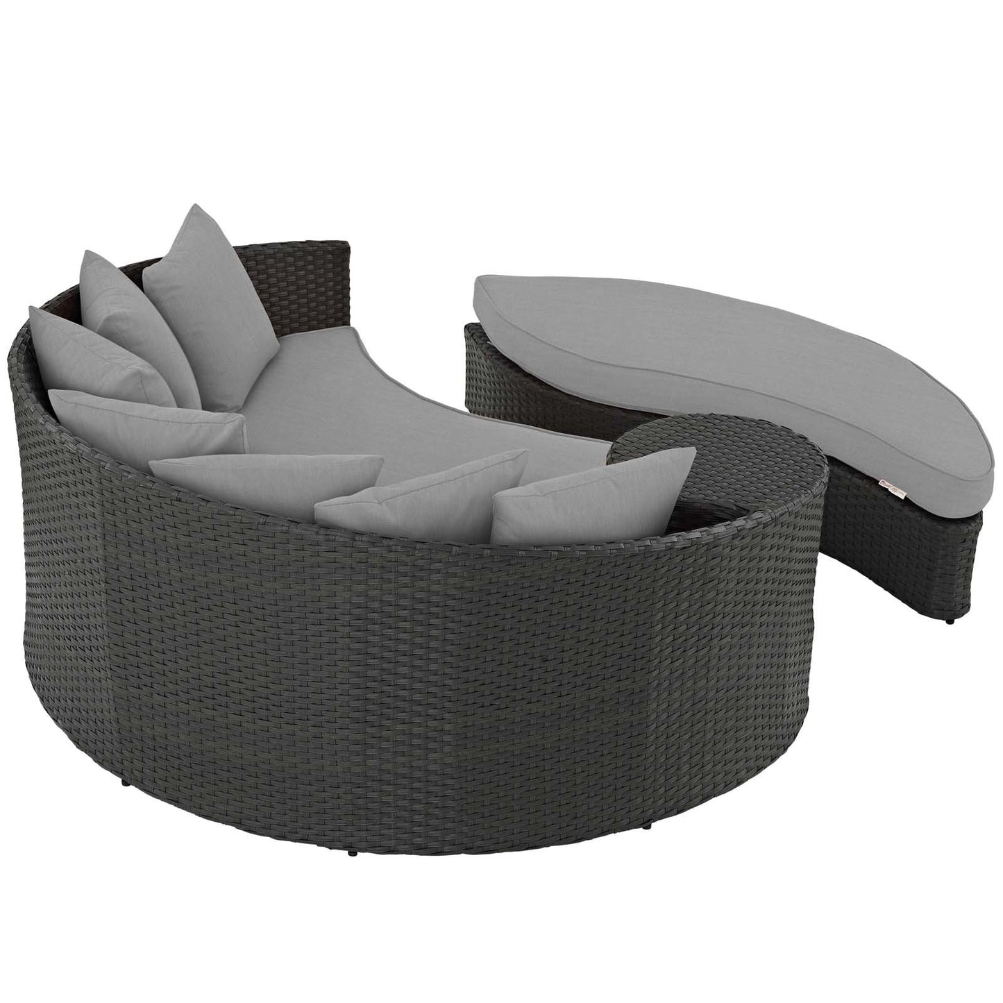 executive chairs | Sojourn Outdoor Patio Furniture Collection | Sectional Sofa Daybed | Sunbrella Cushions | Synthetic Rattan Weave | UV Protection | Aluminum Frame | casafoyer.myshopify.com