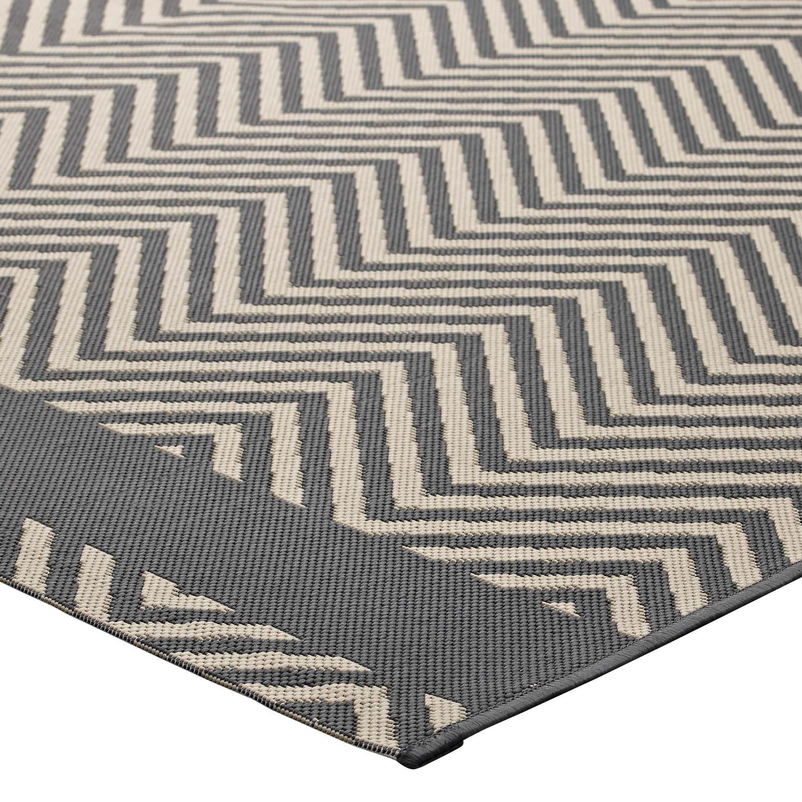 area rugs | CasaFoyer Optica Chevron With End Borders 5x8 Indoor/Outdoor Area Rug | Stylish, Durable, Fade & Stain Resistant | All-Weather | Gray/Beige | casafoyer.myshopify.com