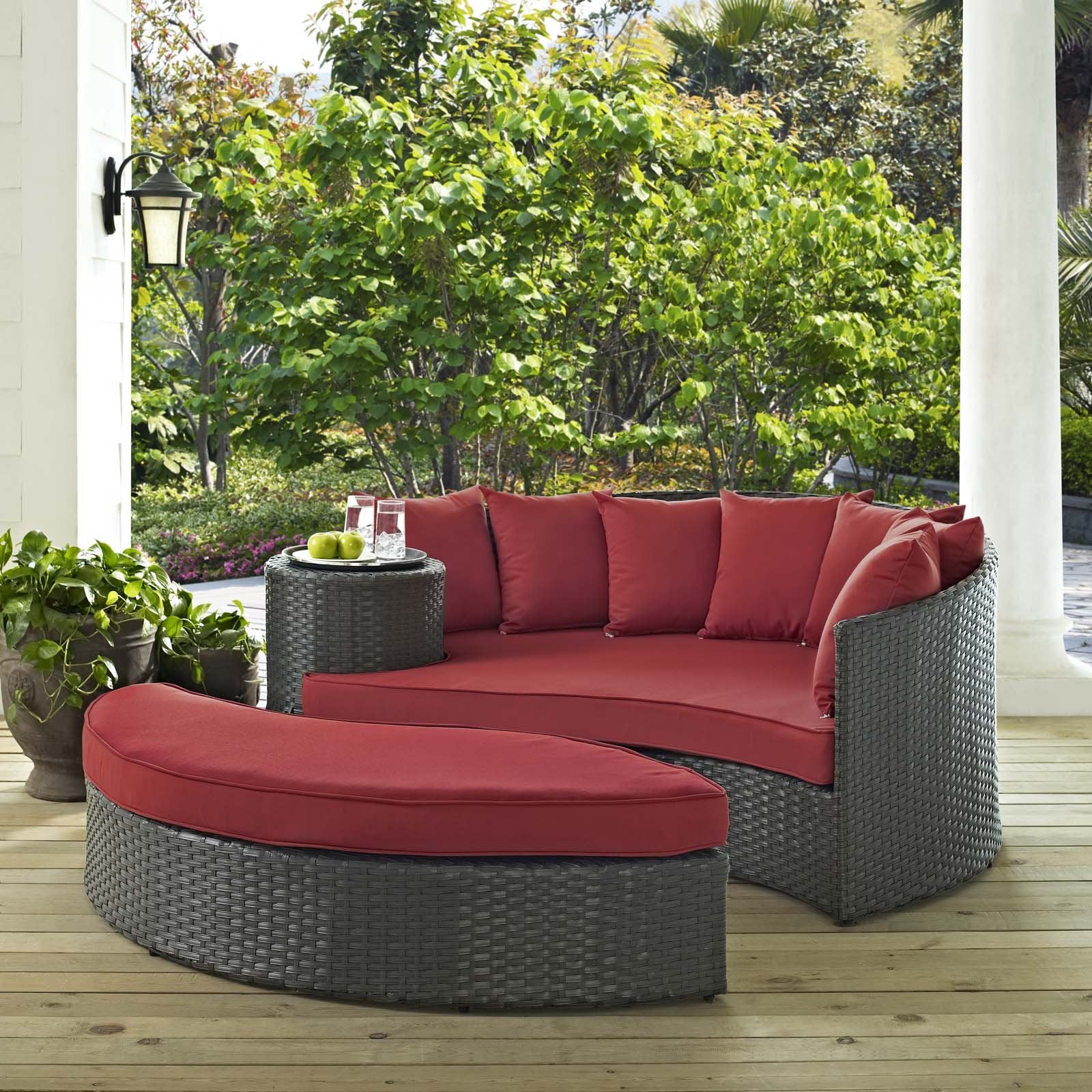 executive chairs | CasaFoyer Sojourn Outdoor Patio Furniture Collection | Sectional Sofa Daybed | Sunbrella Cushions | Synthetic Rattan Weave | UV Protection | Aluminum Frame | casafoyer.myshopify.com