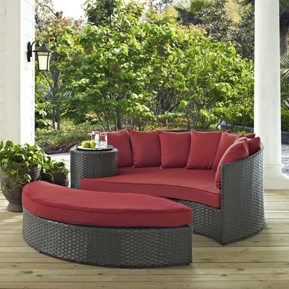 executive chairs | CasaFoyer Sojourn Outdoor Patio Furniture Collection | Sectional Sofa Daybed | Sunbrella Cushions | Synthetic Rattan Weave | UV Protection | Aluminum Frame | casafoyer.myshopify.com