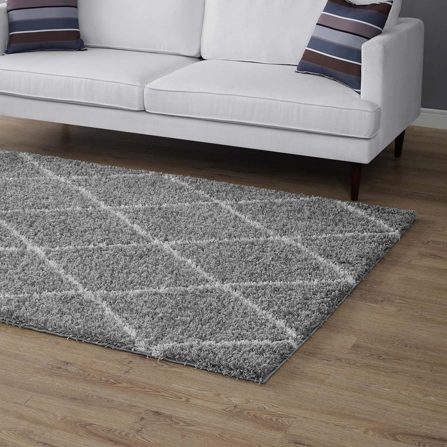 Carpet & Rugs | CasaFoyer Toryn Diamond Trellis Shag Area Rug | Durable Polypropylene | Elegant Lattice Design | Jute Bottom | Versatile & Long-lasting | 5x8 Size | Gray & Ivory | Non-Shedding | Easy to Clean & Maintain | casafoyer.myshopify.com
