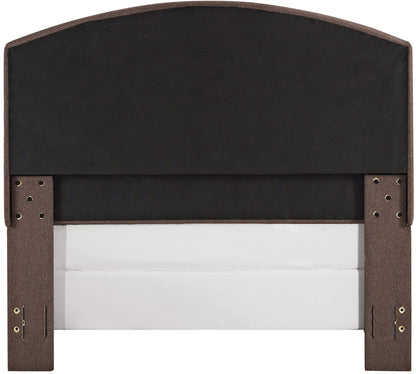 Bed | Cassie Bedset | Timeless Style | Curved Headboard | Bourbon Color | Antique Brass Trim | Easy Assembly | Sturdy Frame | casafoyer.myshopify.com