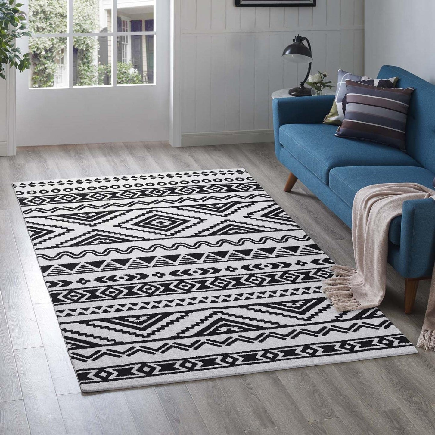 Carpet & Rugs | CasaFoyer Haku Geometric Moroccan Tribal Area Rug | Modern Design | Soft Polyester Microfiber | Durable Jute Bottom | Stain-Resistant | Easy to Maintain | 5x8 | Black and White | casafoyer.myshopify.com