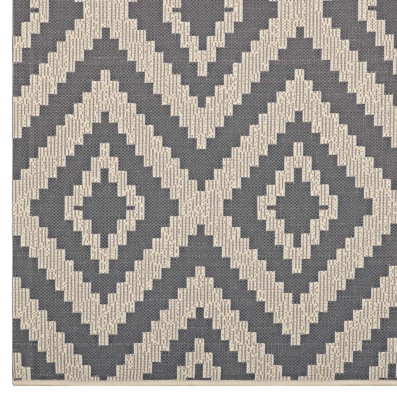 Carpet & Rugs | CasaFoyer Jagged Geometric Diamond Trellis Indoor/Outdoor Area Rug | Durable, Stylish, Family-Friendly | Gray/Beige | 5x8 | casafoyer.myshopify.com