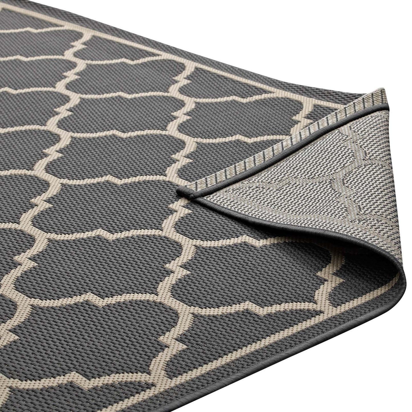 area rugs | CasaFoyer Avena Moroccan Quatrefoil Trellis 5x8 Indoor/Outdoor Area Rug | Durable, Soft, Fade & Stain Resistant | Gray/Beige | casafoyer.myshopify.com