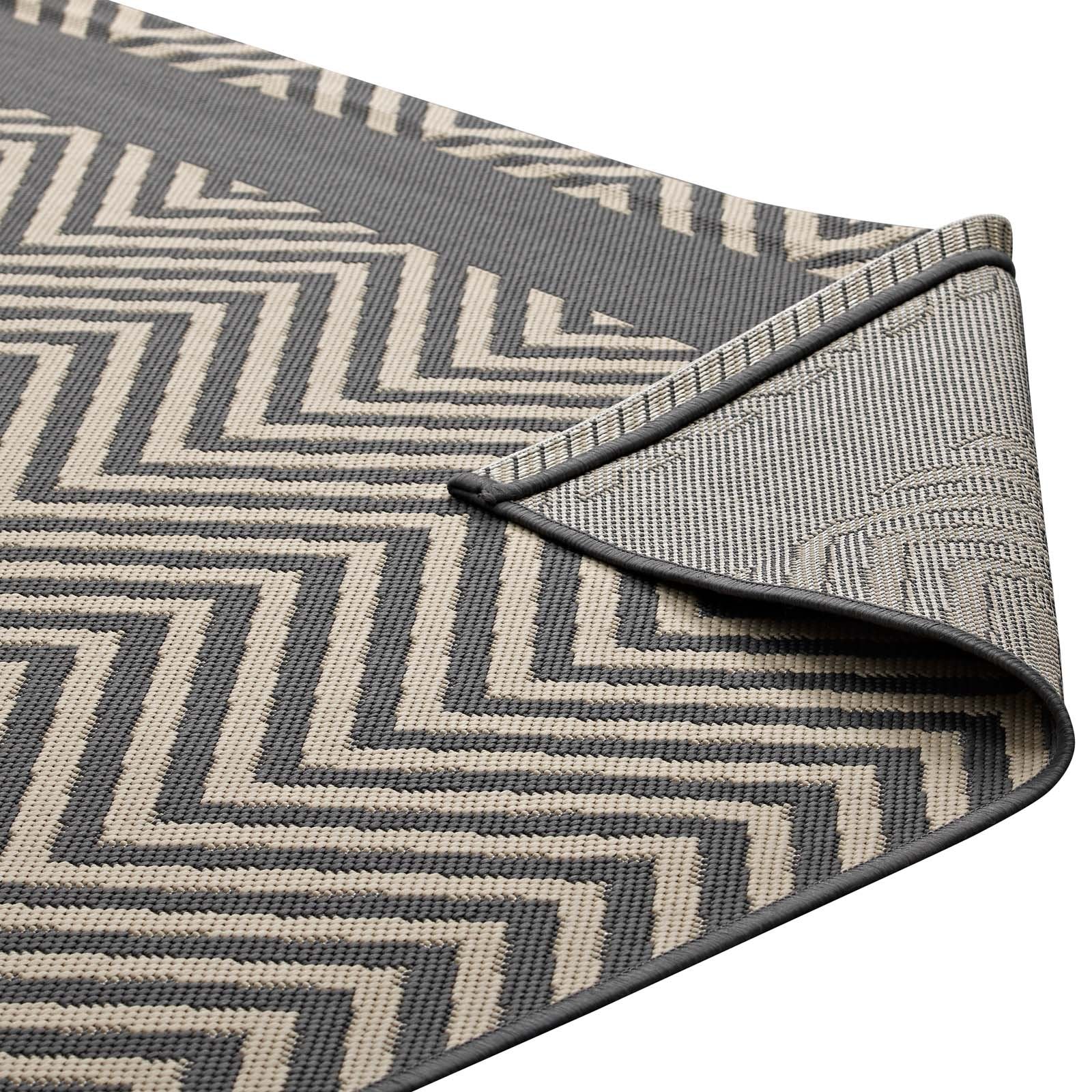 area rugs | CasaFoyer Optica Chevron With End Borders 5x8 Indoor/Outdoor Area Rug | Stylish, Durable, Fade & Stain Resistant | All-Weather | Gray/Beige | casafoyer.myshopify.com