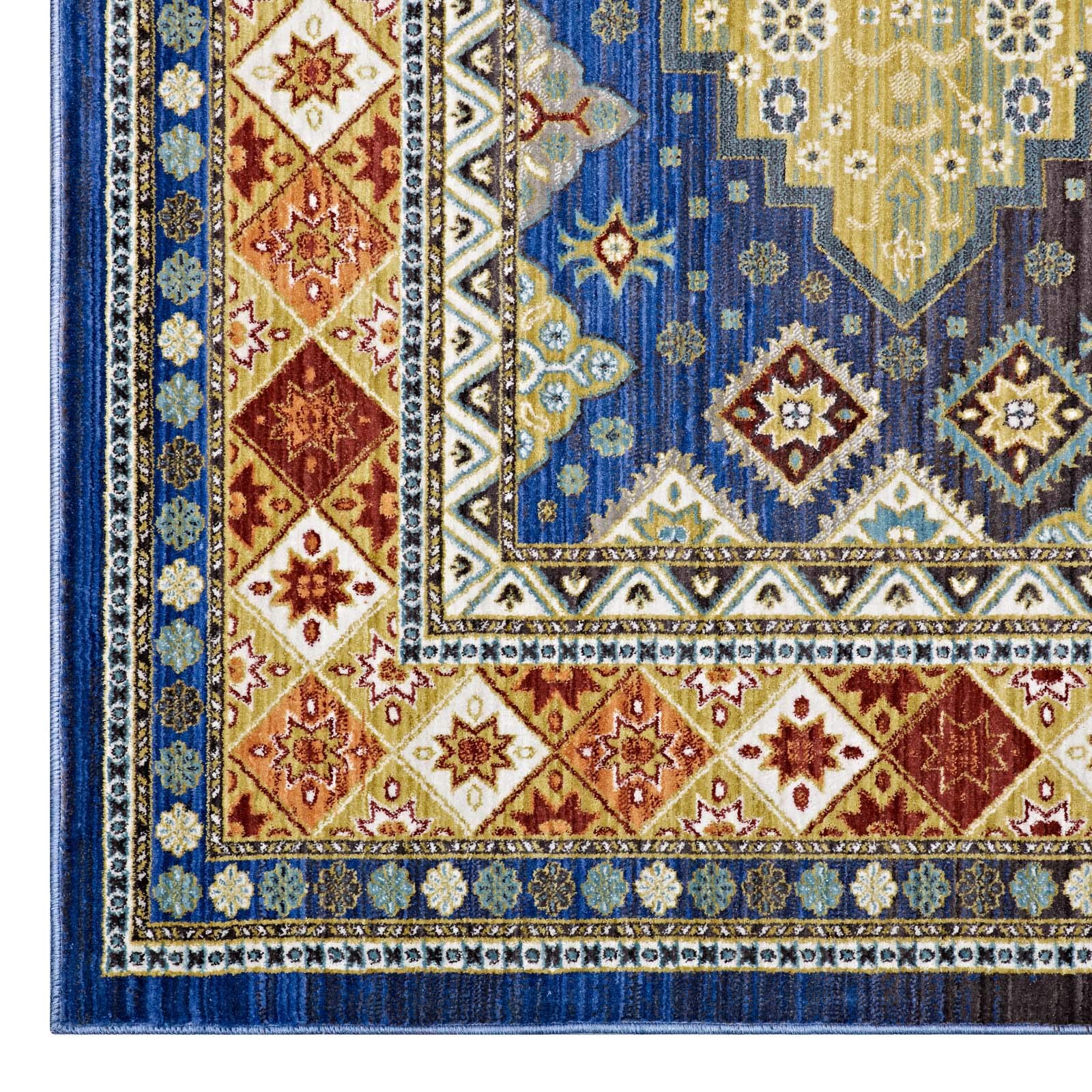 area rugs | CasaFoyer Atzi Distressed Southwestern Diamond Floral Area Rug | Vibrant Design | Durable Construction | Stain Resistant | 5x8 Size | casafoyer.myshopify.com