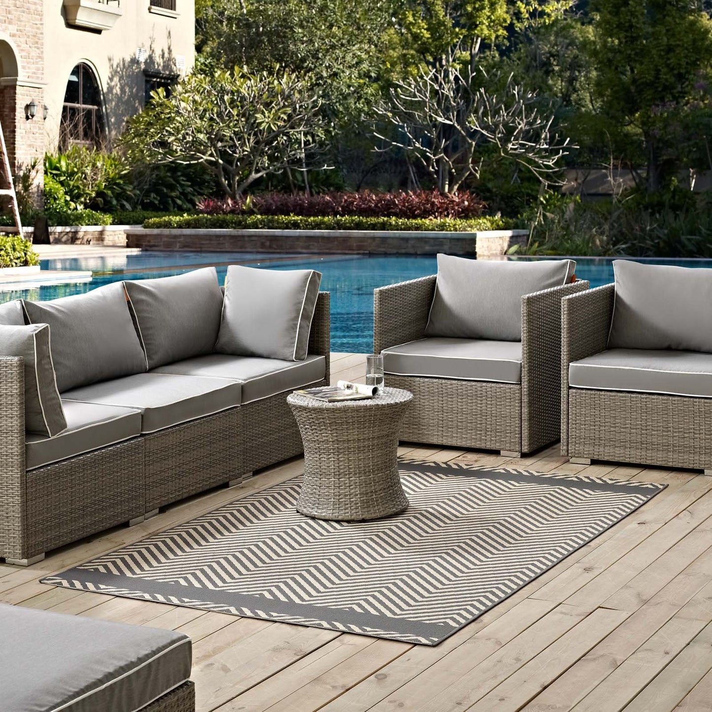 area rugs | CasaFoyer Optica Chevron With End Borders 5x8 Indoor/Outdoor Area Rug | Stylish, Durable, Fade & Stain Resistant | All-Weather | Gray/Beige | casafoyer.myshopify.com
