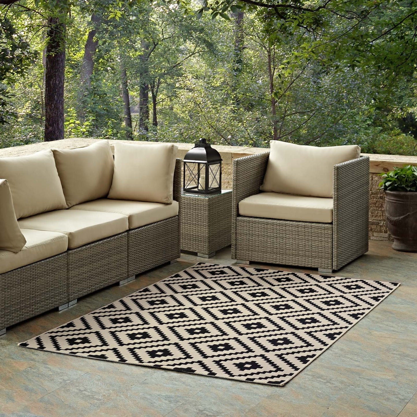 Carpet & Rugs | CasaFoyer Perplex Geometric Diamond Trellis Indoor/Outdoor Area Rug | Durable, Fade & Stain Resistant | 5x8 Size | Black/Beige | casafoyer.myshopify.com