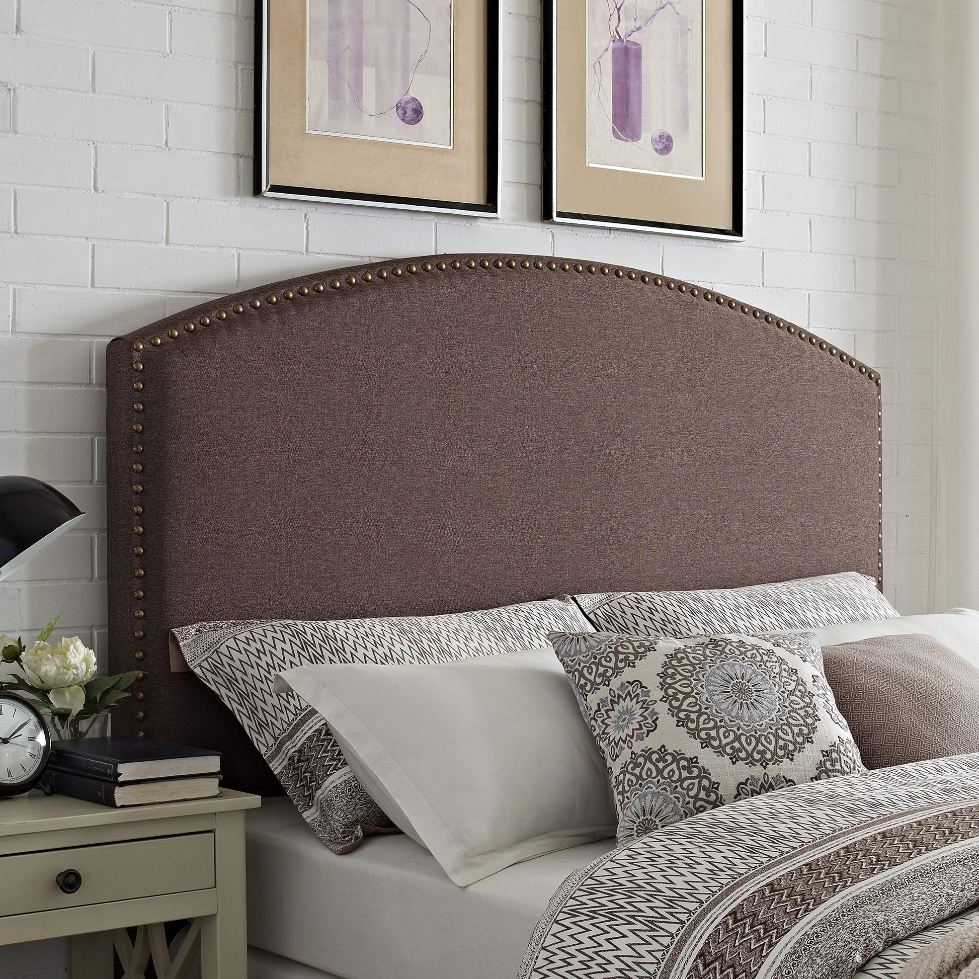 Bed | Cassie Bedset | Timeless Style | Curved Headboard | Bourbon Color | Antique Brass Trim | Easy Assembly | Sturdy Frame | casafoyer.myshopify.com