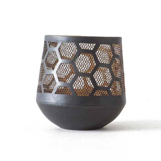 Hurricane Candleholders, Kitchen & Dining Features | Iron Hurricane Tealight Holders - Sleek & Stylish Design - Matte Black Finish - Durable Iron - 13.5cm - Enhance Ambiance with Colorful & Fragrant Tealights | casafoyer.myshopify.com
