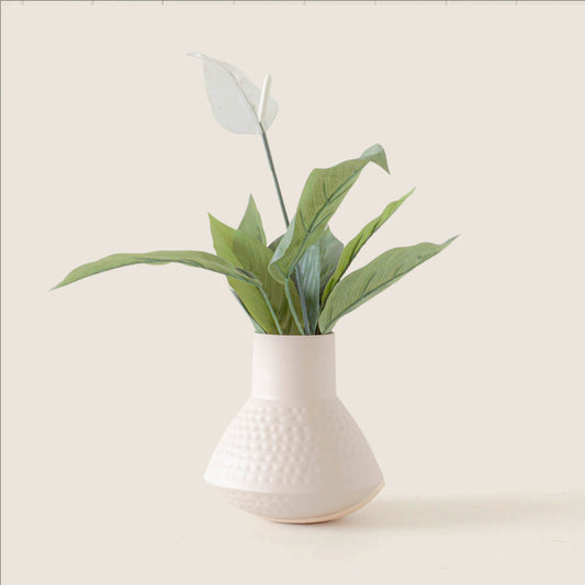 Vases, Kitchen & Dining Features | Sleek Iron Vases Collection - Vibrant Colors & Patterns - 19x20x19cm - Perfect for Flowers & Decor - Mix & Match for Captivating Display | casafoyer.myshopify.com