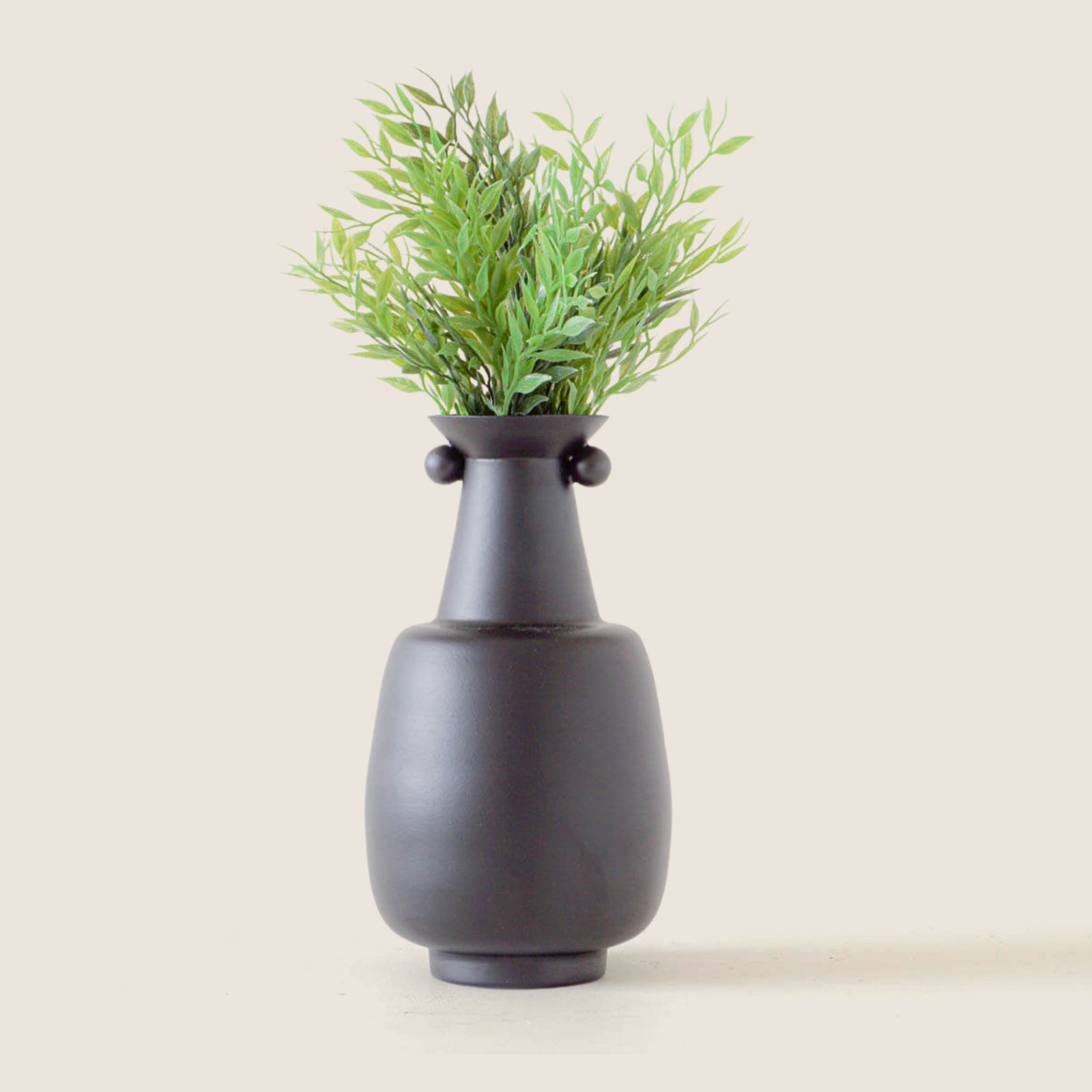 Vases, Kitchen & Dining Features | Captivating Assortment of Meticulously Crafted Vases - Unique Shapes & Sizes - Personalize Your Space with Distinctive Ambiance - 13x25x13cm | casafoyer.myshopify.com