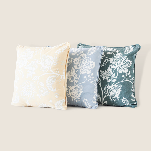 Cushions | Plush Indoor Printed Cushions - Comfort, Warmth, and Style - Cozy and Inviting Ambiance Perfect for Reading Nook or Living Room - Pleasant Paisley Lemon Design - 45x45 Size | casafoyer.myshopify.com
