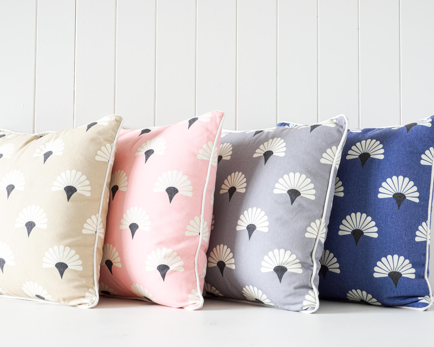 Cushions | Unique Indoor Cushions: Refresh Your Space with Playful Petals - Gold - 45x45cm | casafoyer.myshopify.com
