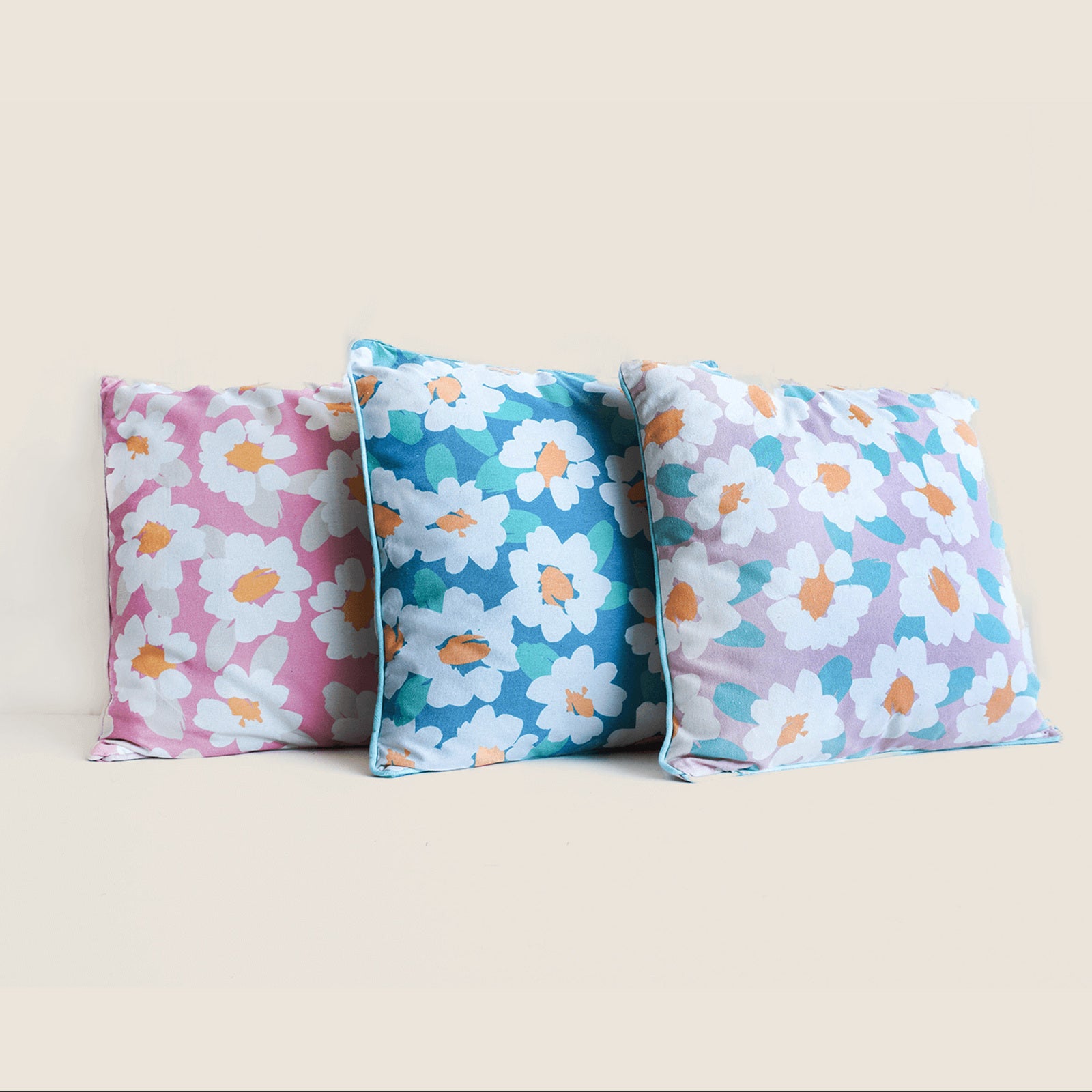 PILLOW | Elevate Your Living Space with Vibrant Indoor Cushions - Polyester Filling, Removable Cover - Variety of Colors, Styles & Sizes - 45x45cm | casafoyer.myshopify.com