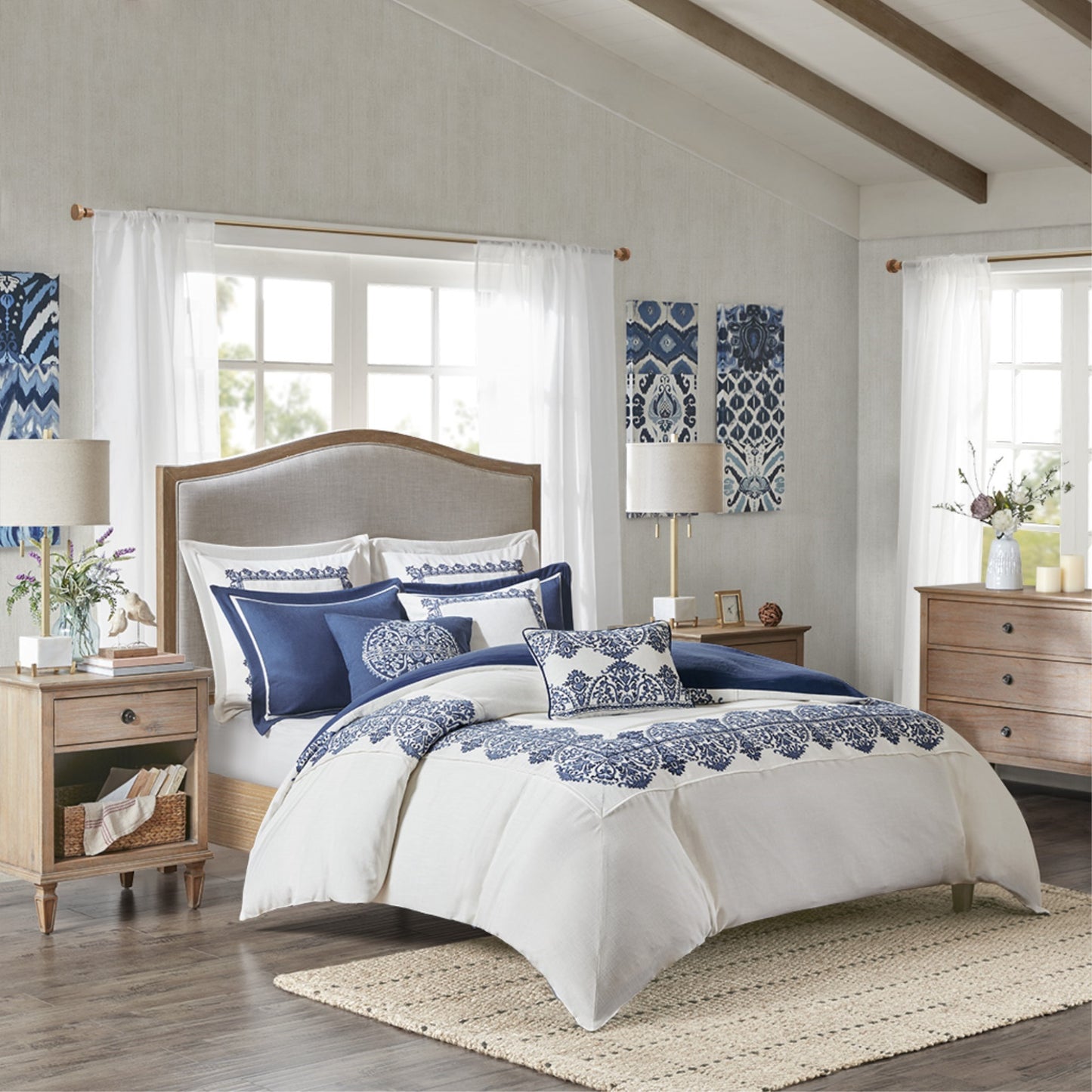CasaFoyer Farmhouse Style Comforter Set - Faux Linen, Blue Chainstitch Embroidery, Oversized & Overfilled, Includes Decorative Pillows - White & Blue, Machine Washable.