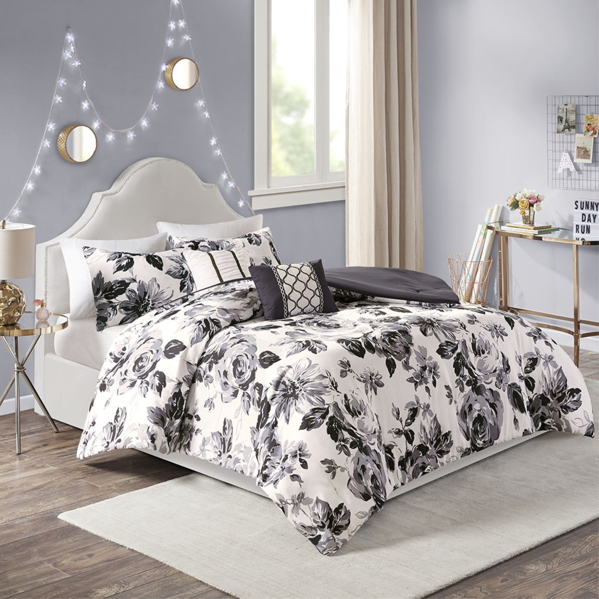 CasaFoyer Floral Print Comforter Set - Elegant Black and White Floral Design - Ultra-Soft Microfiber - Includes Sham(s) and Decorative Pillows - Machine Washable - Transform Your Bedroom into a Haven of Elegance