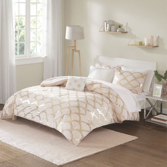 CasaFoyer Metallic Comforter Set with Bed Sheets - Blush with Gold Metallic Scallop Print - Ultra-Soft Microfiber - Complete Sheet Set - Machine Washable - Antimicrobial Treatment - Contemporary Style & Exceptional Comfort